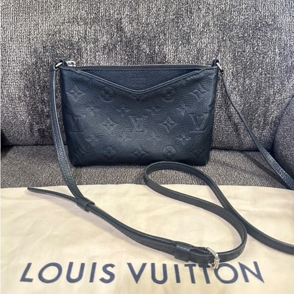 Louis Vuitton Pallas Crossbody Black - Picture 1 of 8